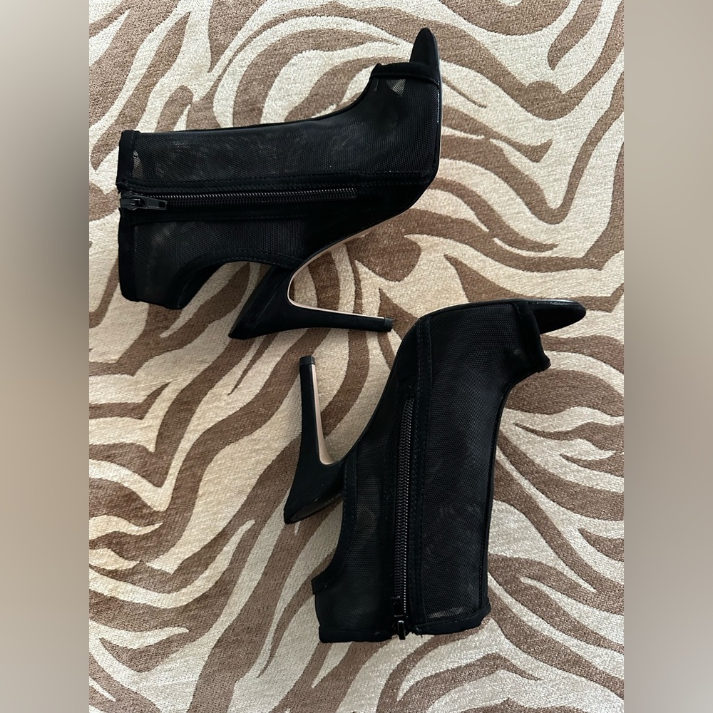 ✨NWOT✨ Madden Girl Black Mesh Peep Toe Heels Women’s size 7 - Picture 7 of 7
